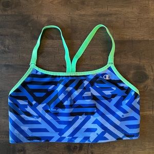 🚨SOLD🚨CHAMPION sports bra sz: Med